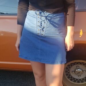 Guess skirt